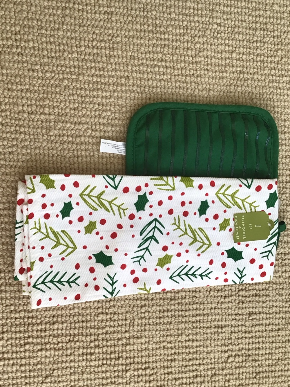 Festive Green and White  holiday 1 set of potholder & dish towel